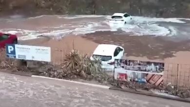 Νεκρή-μία-τουρίστρια-και-ένας-αγνοούμενος-μετά-από-καταιγίδα-στη-Μαγιόρκα-–-Έτρεχαν-να-σωθούν-από-τις-πλημμύρες