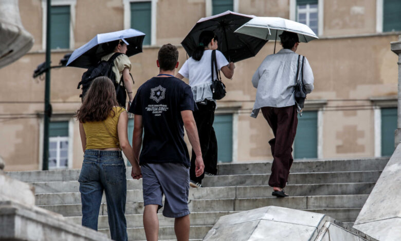 Μικρή-πτώση-της-θερμοκρασίας-και-τοπικές-καταιγίδες-το-Σάββατο