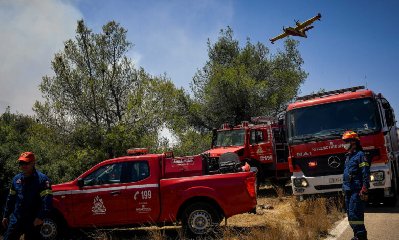 Φωτιά-στη-Ρόδο-–-Σηκώθηκαν-3-αεροπλάνα-και-1-ελικόπτερο