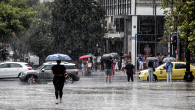 Ισχυρές-βροχές-το-βράδυ-της-Δευτέρας-–-Σταθερά-στους-32-βαθμούς-ο-υδράργυρος