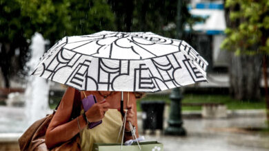 Το-φθινόπωρο-ήρθε-για-να-μείνει:-Χαμηλές-θερμοκρασίες-και-βροχή-μέχρι-το-τέλος-της-εβδομάδας