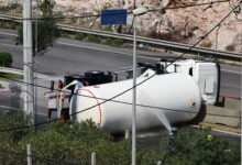 Αποκαταστάθηκε-η-κυκλοφορία-στη-λεωφόρο-Σχιστού-μετά-τη-διαρροή-υγραερίου-λόγω-ανατροπής-βυτιοφόρου