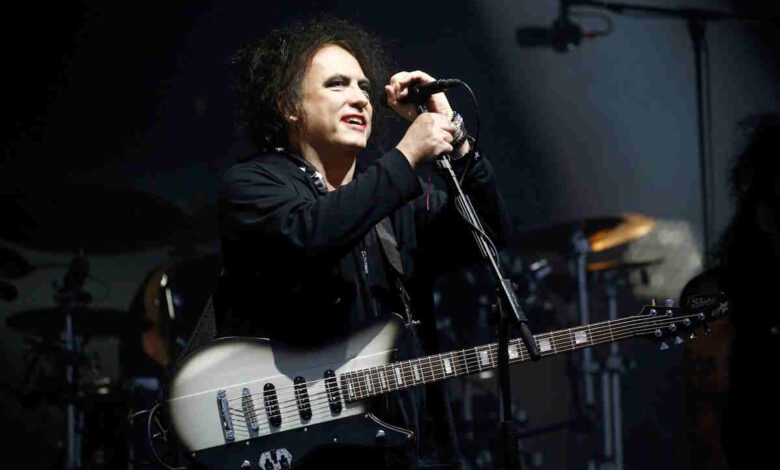 the-cure-η-επιστροφή-–-Κυκλοφόρησαν-το-«alone»,-το-πρώτο-τους-τραγούδι-εδώ-και-16-χρόνια