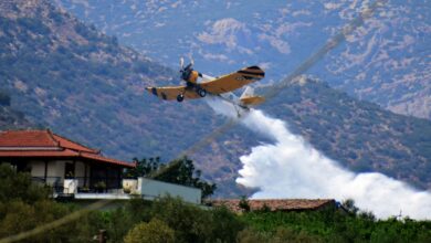 Φωτιά-στο-Ξυλόκαστρο,-στην-περιοχή-Ροζενά-–-Σηκώθηκαν-10-εναέρια-μέρα