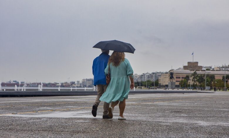 Καιρός-σήμερα:-Τοπικές-βροχές-μέχρι-το-μεσημέρι-και-νέα-πτώση-της-θερμοκρασίας