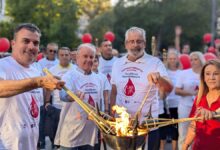 Λάρισα:-Συμμετοχή-φορέων-και-συλλόγων-στη-Λαμπαδηδρομία