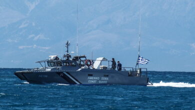 Ναυάγιο-με-μετανάστες-στη-Γαύδο:-Διασώθηκαν-96-άτομα,-έρευνες-για-τον-εντοπισμό-αγνοουμένων