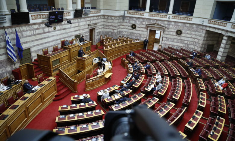 Στην-Βουλή-το-νομοσχέδιο-για-τη-διαχείριση-αποβλήτων-και-την-αποθήκευση-ηλεκτρικής-ενέργειας