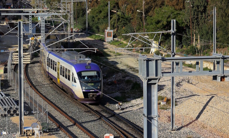 hellenic-train:-Σε-διαθεσιμότητα-όσοι-εμπλέκονται-στο-περιστατικό-με-το-τρένο-που-μπήκε-στη-γραμμή-του-Μετρό