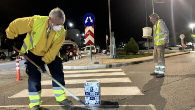 Φρεσκάρισμα-διαγραμμίσεων-στις-διαβάσεις-πεζών-στα-Τρίκαλα