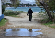 Καιρός-αύριο:-Χαμηλές-θερμοκρασίες,-βροχές-και-ισχυροί-άνεμοι-στα-πελάγη