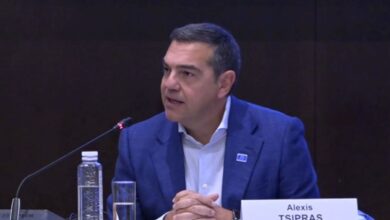 Ο-Αλέξης-Τσίπρας-σε-ημερίδα-για-την-ακρίβεια-με-4-πρώην-υπουργούς-από-τις-κυβερνήσεις-ΣΥΡΙΖΑ,-Παπανδρέου-και-Σημίτη