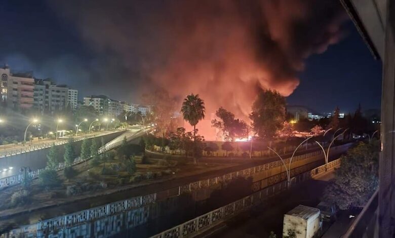 Ισραηλινά-χτυπήματα-σε-συνοικίες-της-Δαμασκού-Επίθεση-σε-στρατόπεδο-στη-Χομς