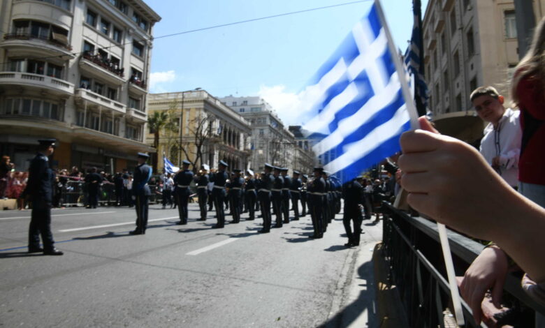 Κυκλοφοριακές-ρυθμίσεις-για-την-28η-Οκτωβρίου:-Οι-δρόμοι-που-θα-κλείσουν-σε-Αθήνα-και-Πειραιά