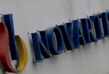 novartis:-Μαρία-Μαραγγέλη-και-Φιλίστωρ-Δεστεμπασίδης-οι-2-«κουκουλοφόροι»-μάρτυρες-με-τα-ψευδώνυμα-«Κελέση»-και-«Σαράφης»