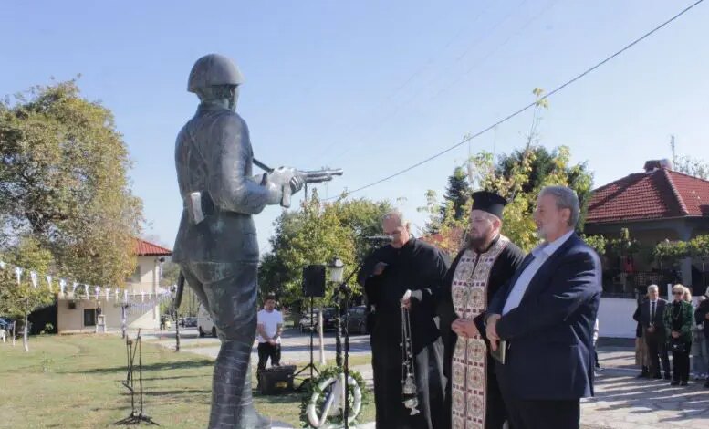 24α-Τσιαβαλιάρεια:-Η-Πιαλεία-τίμησε-τον-Ήρωα-Βασίλη-Τσιαβαλιάρη,-πρώτο-πεσόντα-του-1940