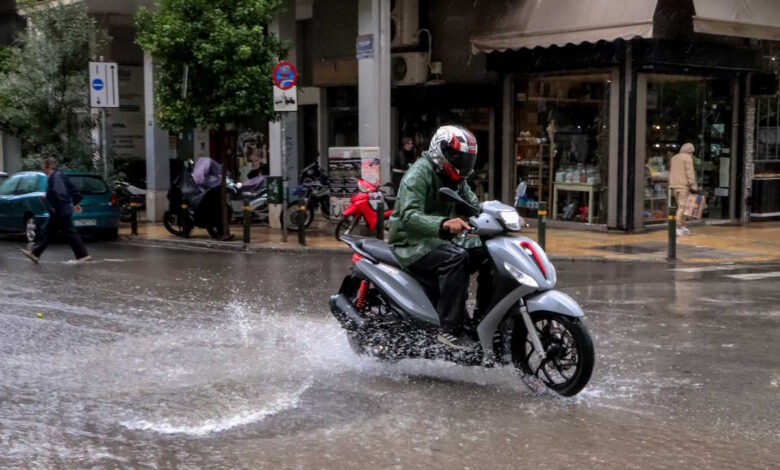 Καιρός-σήμερα:-Με-τοπικές-βροχές,-πτώση-θερμοκρασίας-και-ισχυρούς-ανέμους-φεύγει-ο-Οκτώβριος-–-Αναλυτική-πρόγνωση