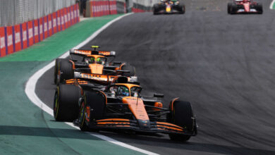 formula-1:-Η-mclaren-το-1-2-στο-sprint-της-Βραζιλίας,-αλλά-ο-Πιάστρι-δώρισε-τη-νίκη-στον-Νόρις