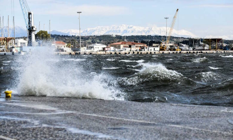 Καιρός-σήμερα:-Θερμοκρασίες-έως-24-βαθμούς-και-άνεμοι-7-μποφόρ-–-Αναλυτική-πρόγνωση