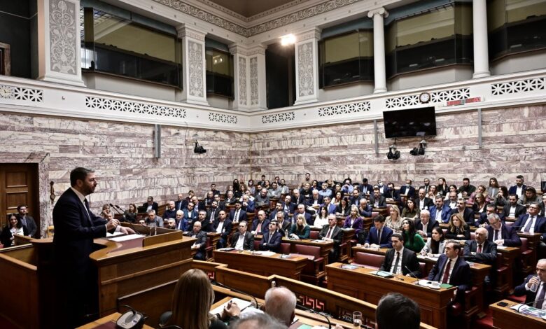 Το-ΠΑΣΟΚ-«βλέπει»-σχέδιο-της-κυβέρνησης-να-του-προκαλέσει-εσωκομματικά-προβλήματα-λόγω-τις-ανόδου-στις-δημοσκοπήσεις