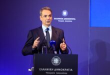 Φυγή-προς-τα-μπρος-από-την-κυβέρνηση-μετά-τη-διαγραφή-Σαμαρά-–-Σε-πρώτο-πλάνο-την-καθημερινότητα