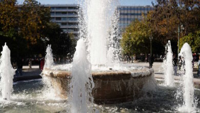 Κόντρα-δήμου-Αθηναίων-–-Υπουργείου-Πολιτισμού-για-το-σιντριβάνι-στην-πλατεία-Συντάγματος