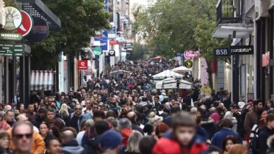 Στα-2,8-δισ.-ευρώ-οι-δαπάνες-των-καταναλωτών-για-αγορές-ενδυμάτων-το-10μηνο-του-2024