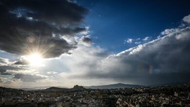 Καιρός-αύριο:-Ανοιξιάτικες-θερμοκρασίες-και-βροχές-στα-δυτικά-και-το-Αιγαίο