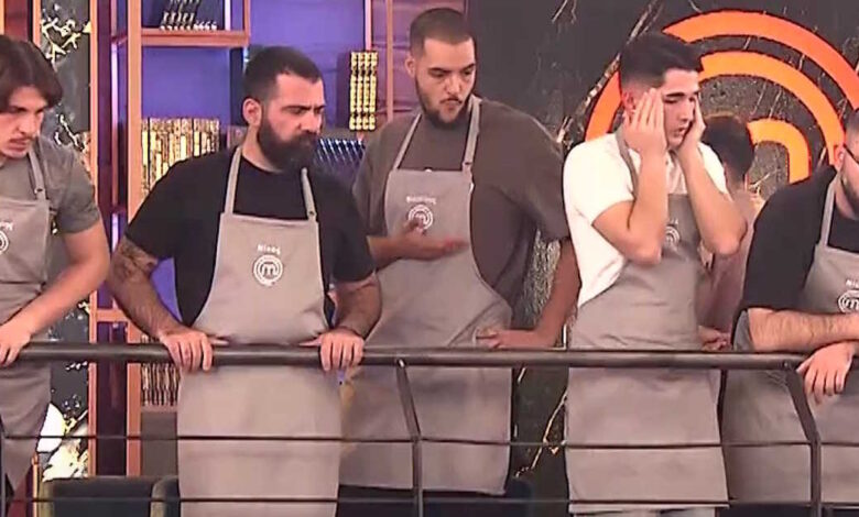 masterchef:-Αρπάχτηκαν-οι-Γκρι-στην-πρώτη-ομαδική-δοκιμασία-–-Τσακωμός-Νέστορα-και-Άγγελου-στο-συμβούλιο