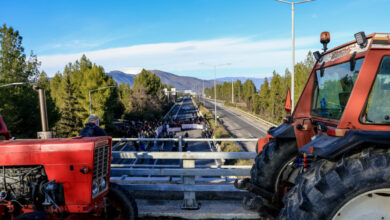 Τραυματίστηκε-αστυνομικός-στα-επεισόδια-με-αγρότες-στην-Καρδίτσα