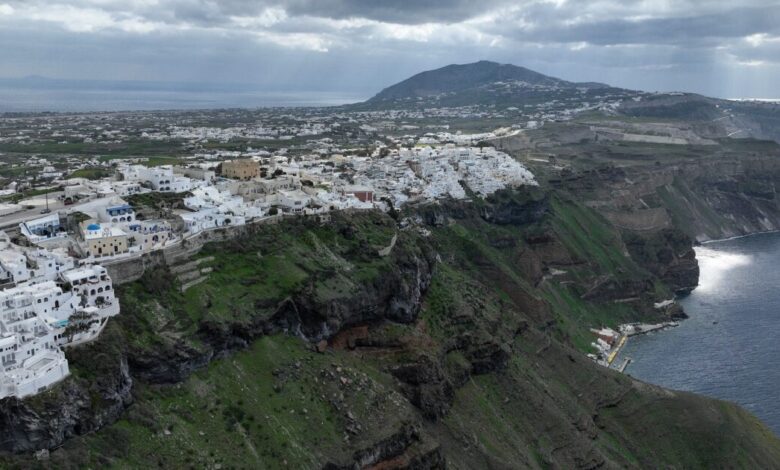 ΕΚΠΑ-για-σεισμούς-στις-Κυκλάδες:-Πάνω-από-17.500-δονήσεις-από-τις-26-Ιανουαρίου-–-«Υπάρχει-μείωση-στην-συχνότητα-και-στα-Ρίχτερ»