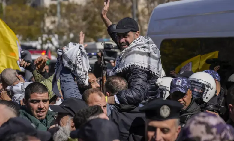 Από-μία-κλωστή-κρέμεται-η-εκεχειρία-στη-Γάζα