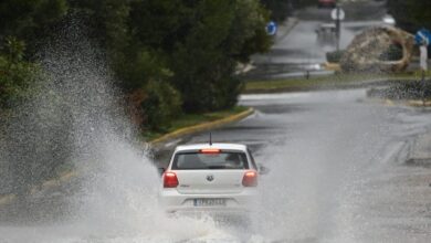 Καιρός-σήμερα:-Με-βροχές-μας-αποχαιρετά-ο-Φεβρουάριος-–-Που-θα-χρειαστούμε-ομπρέλες