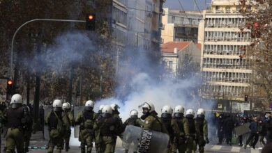 Συλλαλητήριο-για-τα-Τέμπη:-Ο-ΣΥΡΙΖΑ-ζητά-την-παραίτηση-του-Μιχάλη-Χρυσοχοΐδη-για-τα-επεισόδια