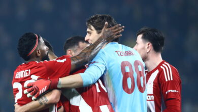 super-league:-Ασταμάτητος-ο-Ολυμπιακός-έκανε-«άλμα»-στην-κορυφή-πριν-τα-πλέι-οφ-για-τον-τίτλο