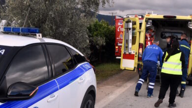 Νεκρός-οδηγός-ταξί-που-έπεσε-σε-κολόνα-στην-Πειραιώς-–-Τραυματισμένη-η-πελάτισσα