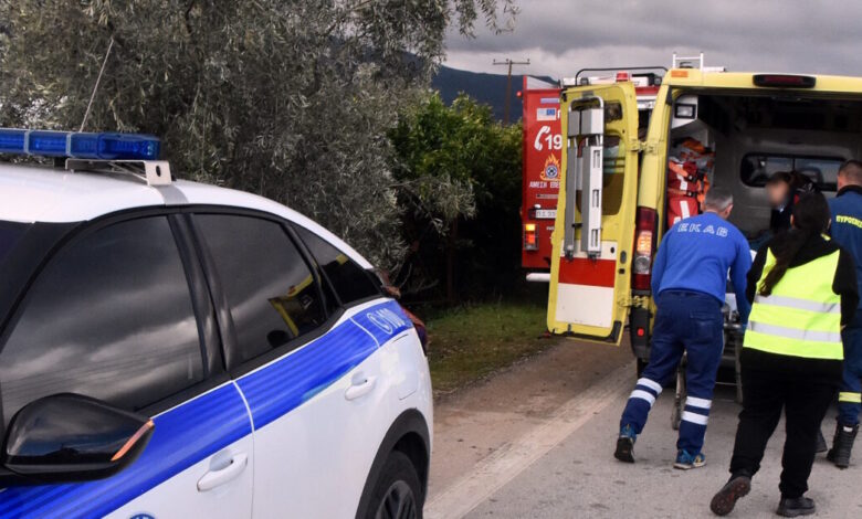 Νεκρός-οδηγός-ταξί-που-έπεσε-σε-κολόνα-στην-Πειραιώς-–-Τραυματισμένη-η-πελάτισσα