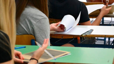 Το-πρόγραμμα-των-Πανελλαδικών-Εξετάσεων-για-το-2025-–-Πρεμιέρα-στις-30-Μαΐου