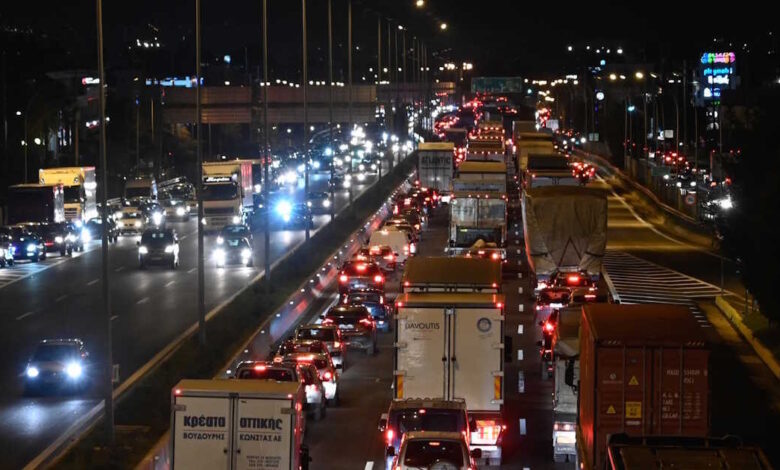 Τροχαίο-στον-Κηφισό-και-μποτιλιάρισμα-στο-ρεύμα-προς-Λαμία