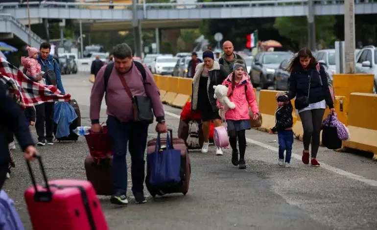 reuters:-Ο-Τραμπ-ανακαλεί-το-καθεστώς-προστασίας-και-των-Ουκρανών-προσφύγων