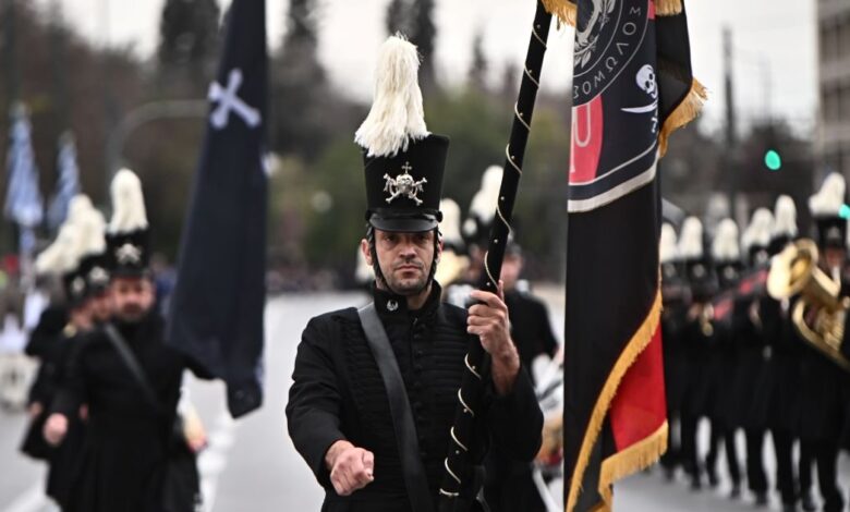 25η-Μαρτίου:-live-η-μεγάλη-στρατιωτική-παρέλαση-στην-Αθήνα