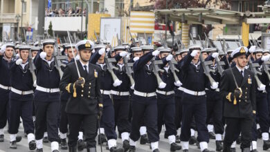 25η-Μαρτίου:-Σάλος-με-το-άγημα-του-Πολεμικού-Ναυτικού-στη-στρατιωτική-παρέλαση-–-Φώναζαν-υβριστικά-και-εθνικιστικά-συνθήματα