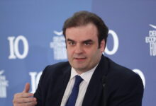«Ανηφορικός»-ο-δρόμος-του-υπουργείου-Οικονομικών-μετά-το-Πάσχα-–-Ποια-είναι-τα-5-στοιχήματα-για-ανάπτυξη-και-δημοσιονομική-σταθερότητα
