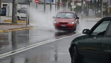 Καιρός-σήμερα:-Μπουρίνι-στα-δυτικά-και-την-Κρήτη-–-Καλοκαιρινές-θερμοκρασίες-και-αφρικανική-σκόνη-στα-νότια
