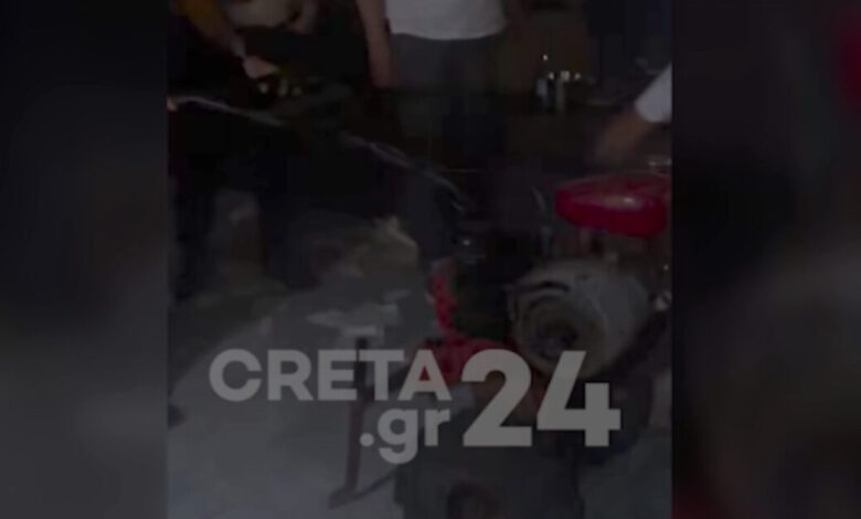 Αρραβώνας-στο-Ηράκλειο-με-σκαπτικό-μηχάνημα-–-Το-βίντεο-που-έγινε-viral
