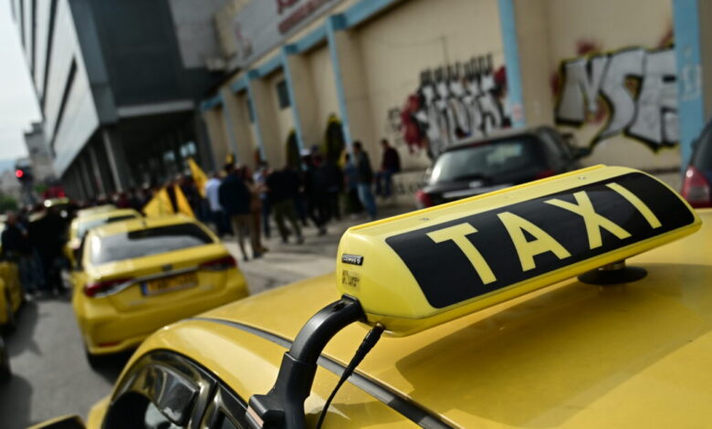 Οι-οδηγοί-ταξί-προχωρούν-σε-48ωρη-απεργία-–-Έξαλλοι-με-την-πρόταση-Κυρανάκη-για-τη-μεταφορά-των-μεθυσμένων-του-Σαββατοκύριακου