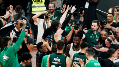 Παναθηναϊκός-–-Αναντολού-Εφές:-«Τρέλα»-στο-ΟΑΚΑ-και-έξαλλοι-πανηγυρισμοί-για-τη-νίκη-και-την-πρόκριση-του-«τριφυλλιού»
