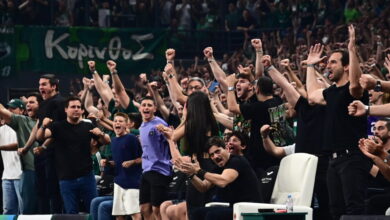 Ο-Δημήτρης-Γιαννακόπουλος-έζησε-έντονα-τη-μεγαλειώδη-πρόκριση-του-Παναθηναϊκού-επί-της-Εφές-Αναντολού-στο-ΟΑΚΑ