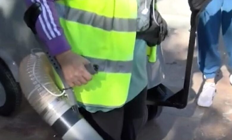 Σέρρες:-Οι-υπάλληλοι-καθαριότητας-δεν-ήθελαν-τα-χειραμαξίδια-γιατί-νόμιζαν-ότι-έχουν-gps-και-θα-τους-εντοπίζουν