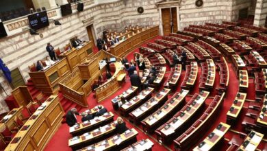 live-news:-Έρχεται-κόφτης-στις-ομιλίες-στη-Βουλή-–-Θα-κλείνουν-μικρόφωνα-και-τηλεόραση